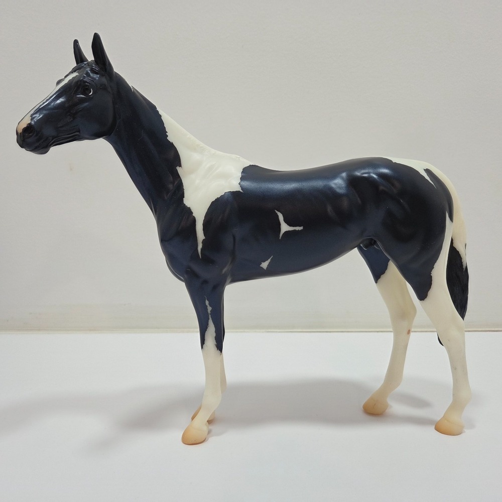 Retired Breyer  Model Horse ECLIPSE Thoroughbred Tractor Supply Special #301164